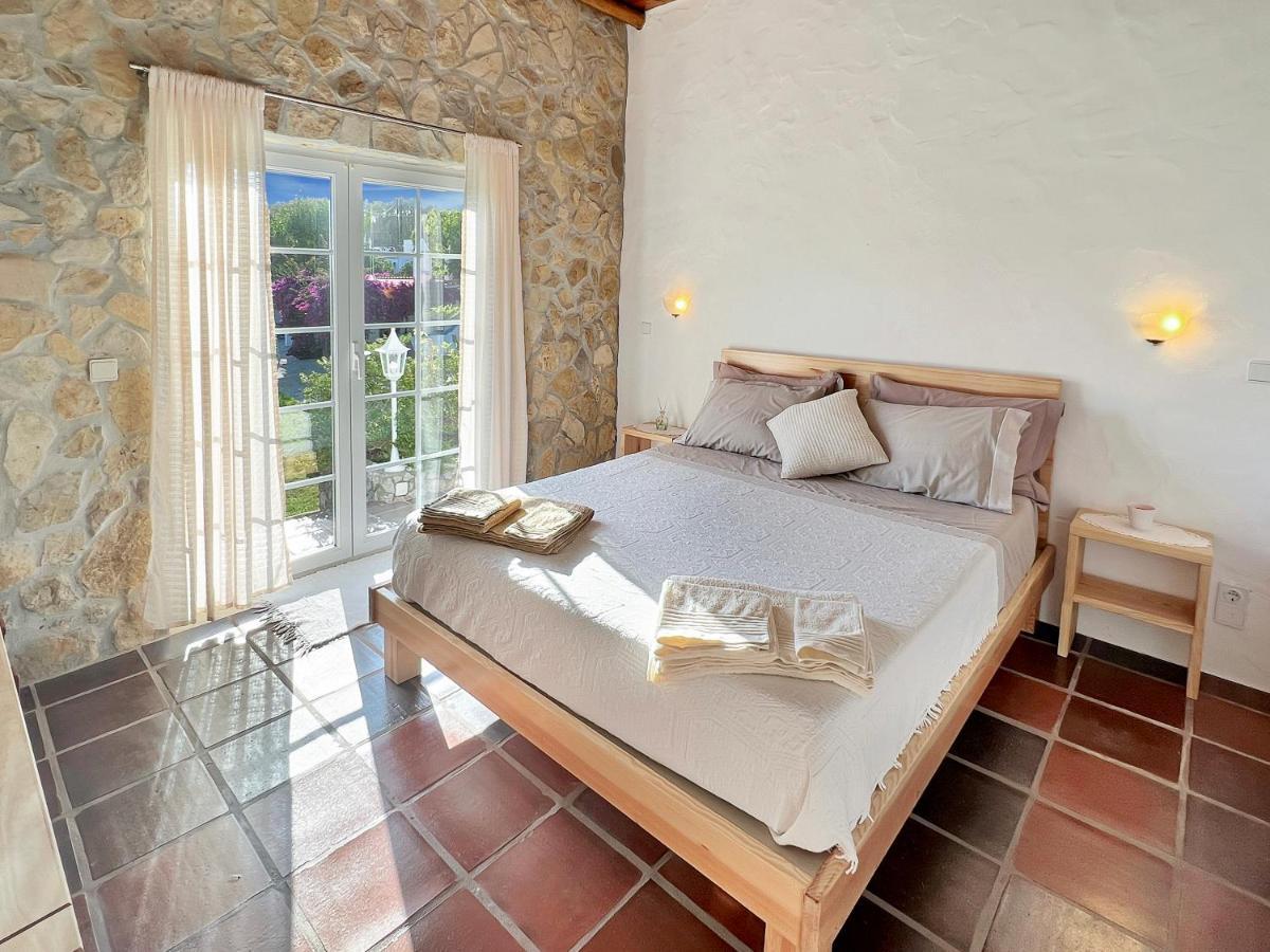 Quinta Mourada Bed & Breakfast Sao Bartolomeu dos Galegos e Moledo Ngoại thất bức ảnh